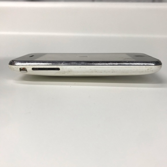 IPhone 1 - the very first iphone - Picture 7 of 11